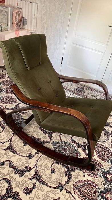 Качалка кресло продается