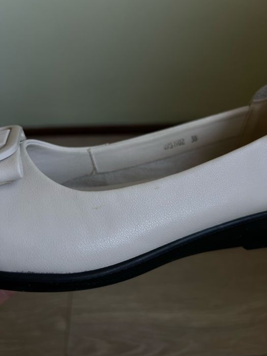 Balerini crem de piele