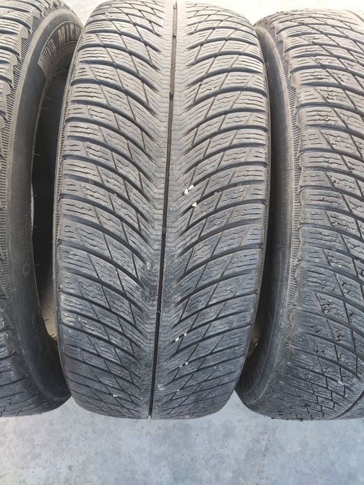 235/55/18 Michelin
