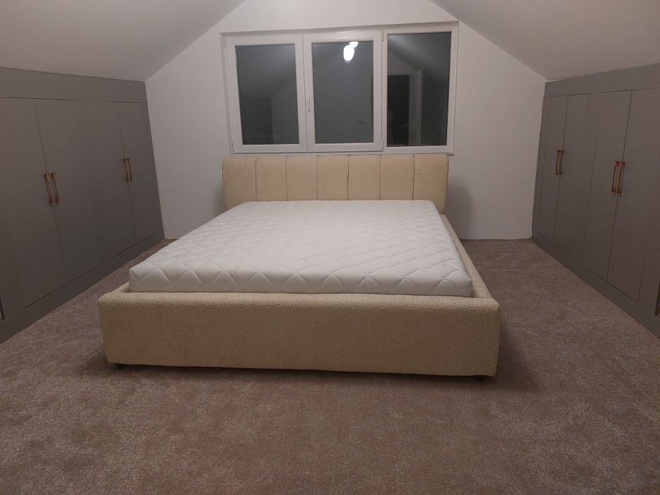 Paturi Tapitate Chesterfield