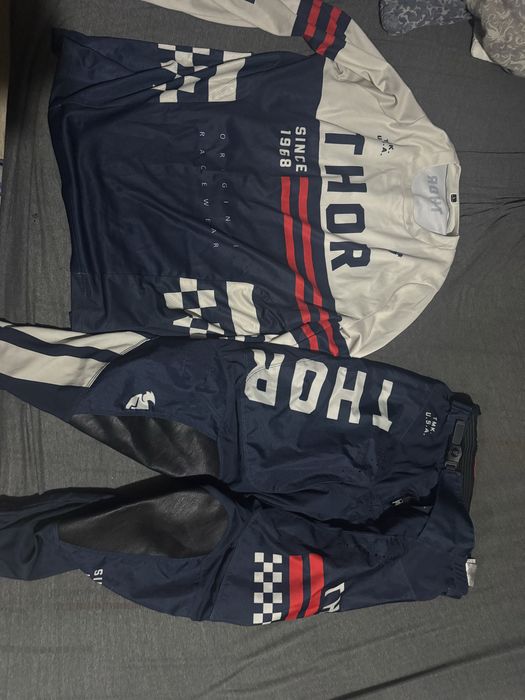 Motocross екипи
