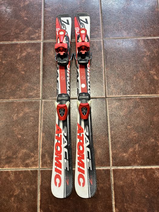 Schiuri Atomic 90cm.