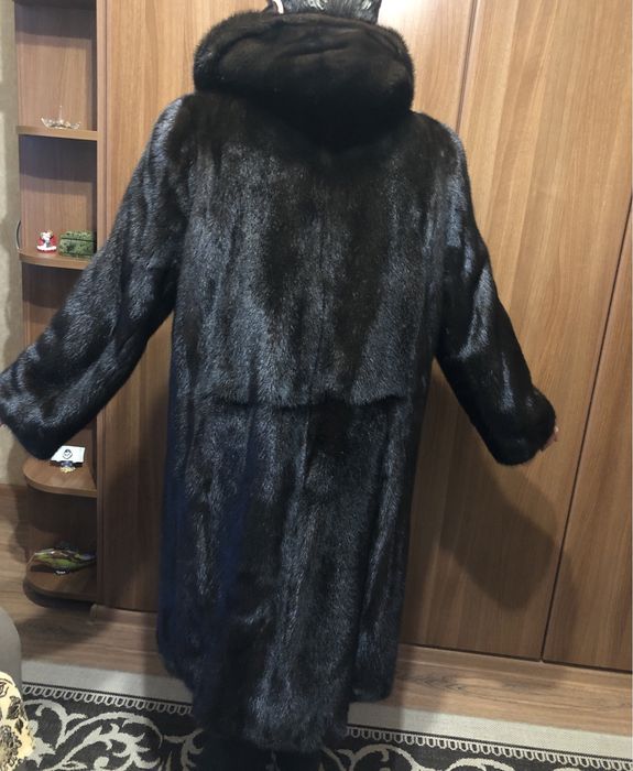 Продам норковую шубу