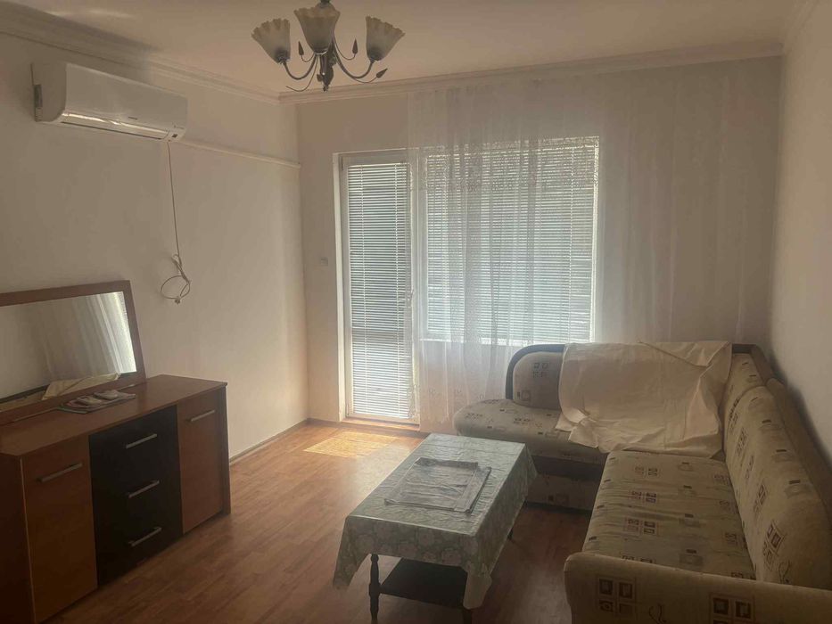 Дава се под наем Тристаен апартамент в Асеновград - 90 кв.м за 306 € - Снимка #1