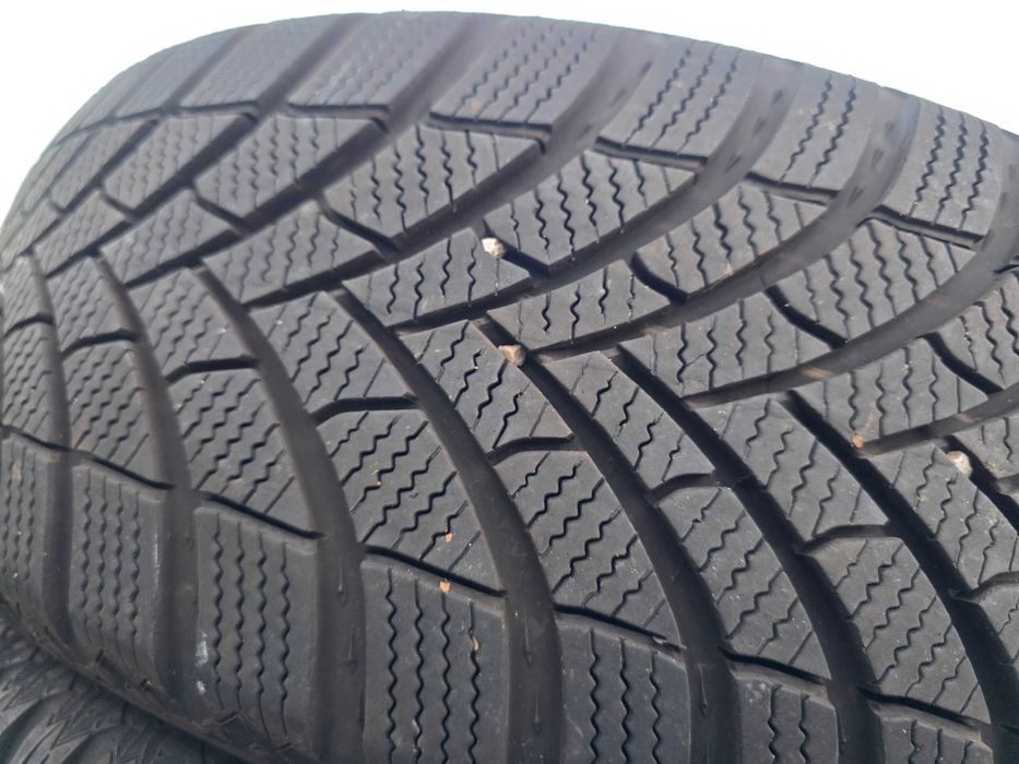 2бр Зимни гуми 195 60 15 - Semperit