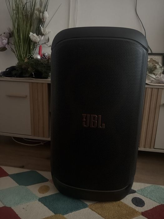 Boxa jbl 520 noua deschi pentru ,extra garantie 6 ani