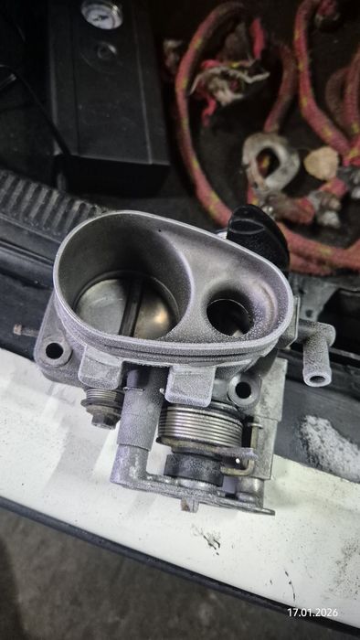 Дроссельный узел