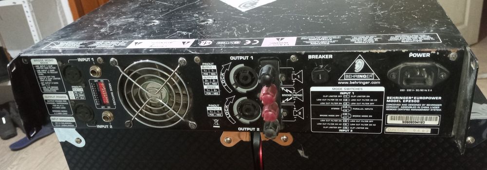 Behringer EP 2500 amplificator statie