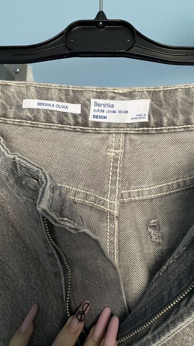 Blugi Bershka, THE MOM. DENIM