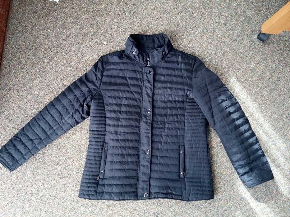 Geacă Lejeră Neagră Matlasată MITNO Roma Căptușeală Florală -L Fit S/M