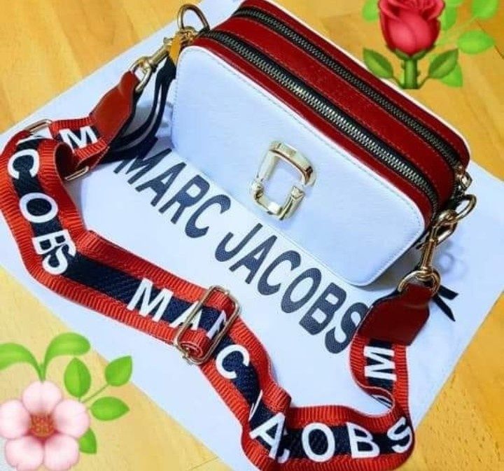 Geanta damă M Jacobs/model crossbody, saculet, etichetă