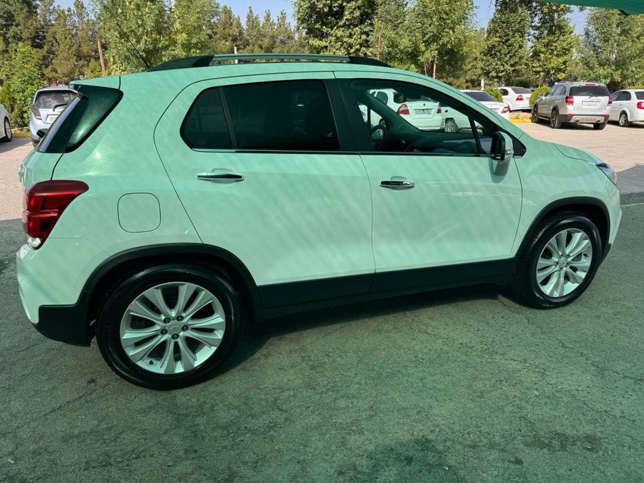 Traker 1 Premier год 2019 пробег 51000, чистая, обьем 1,8