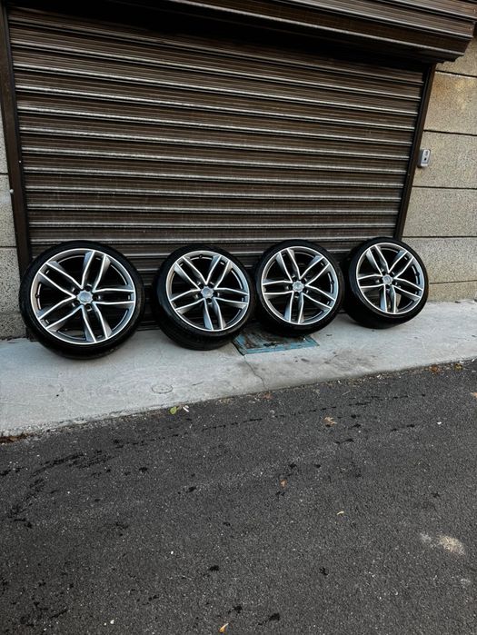 Оригинални джанти audi 5x112 21,подходящи за sq7 rs6 rs7