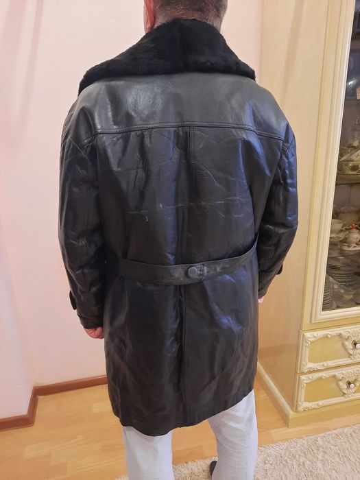 Продам кожаное пальто .