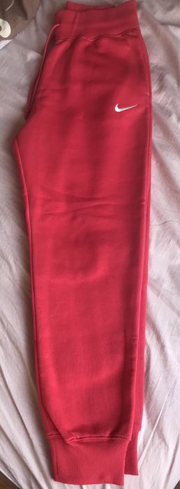 Nike анцунг.
