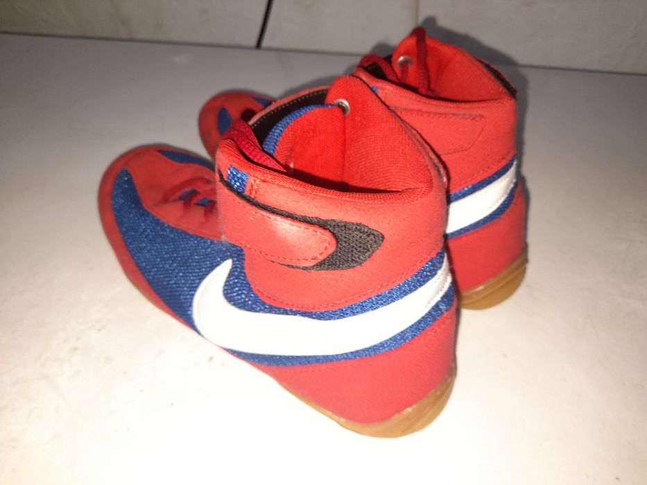 Борцовки для спорта.