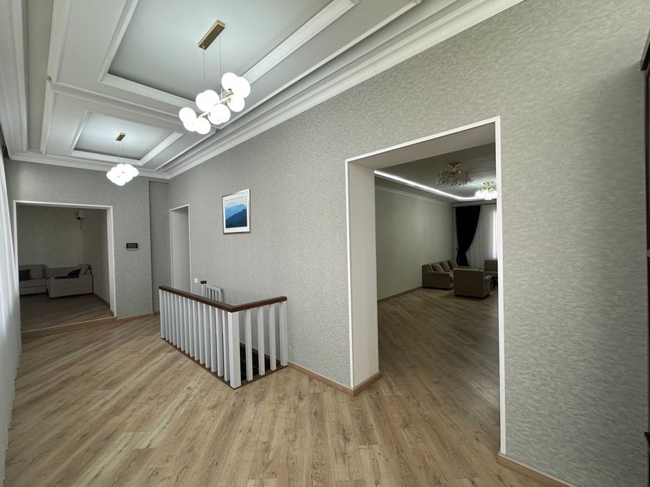 Дом с новым ремонтом, летняя кухня, гараж, комплекс СПА, кинотеатр