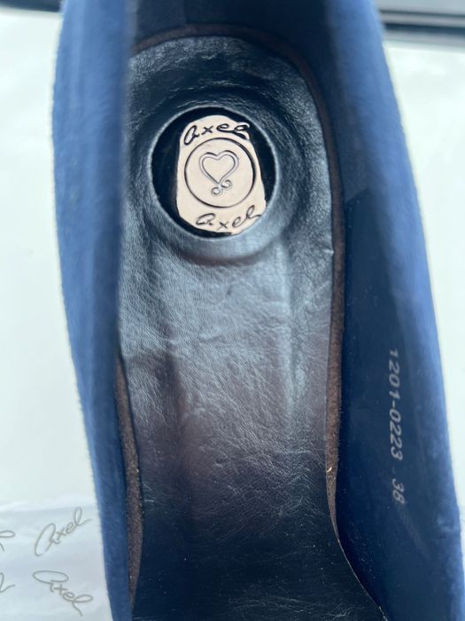 Дамски обувки на висок ток