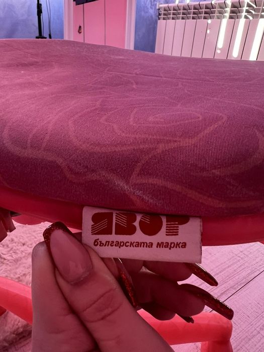 Стол за детска стая