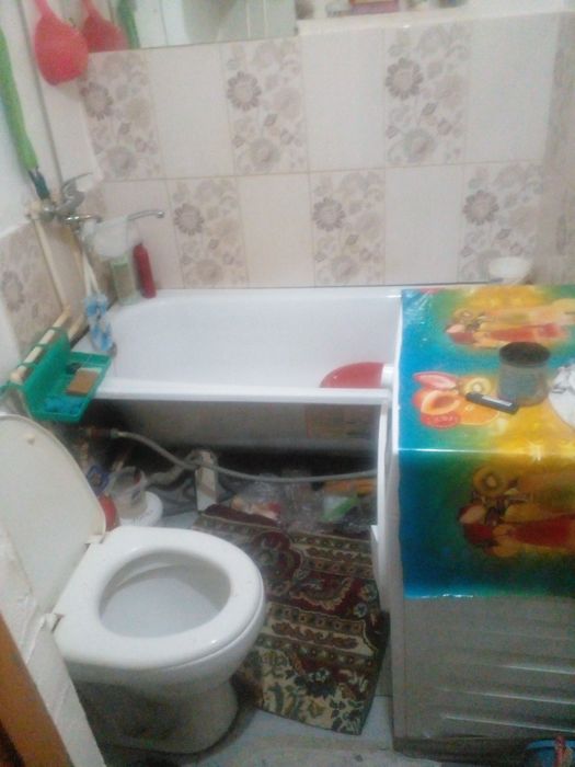 Продам двух комнатный квартиру