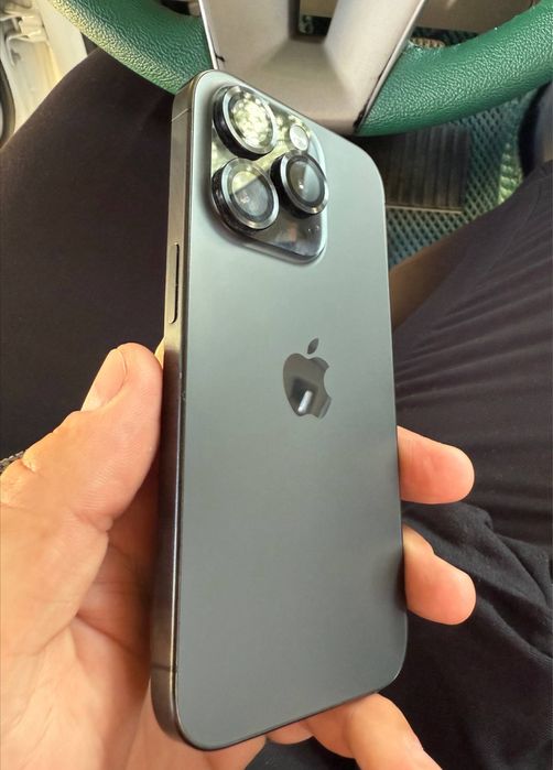 SROCHNA SOTAMAN Kelishamiz Iphone 15 pro ideal kor dok bor