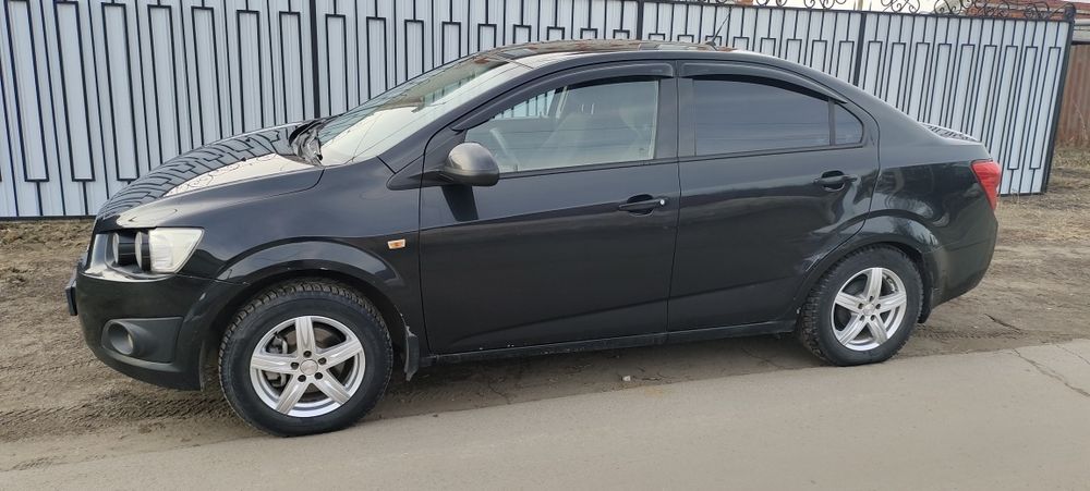 Шевроле Авео 2012