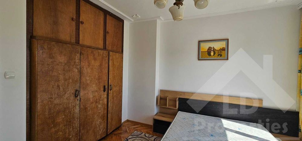 Дава се под наем Тристаен апартамент в Варна, Център - 80 кв.м за 698.19 € - Снимка #6