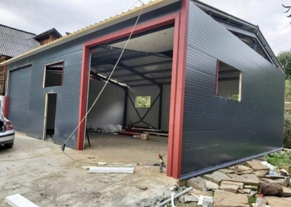 Vand hale metalice la super pret