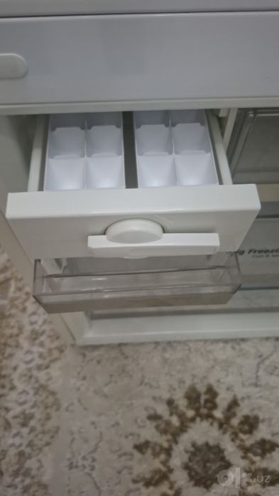 LG холодильник GC-B569PECZ