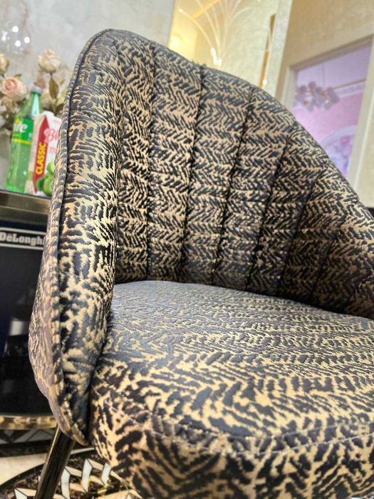 Продаются стильные стулья