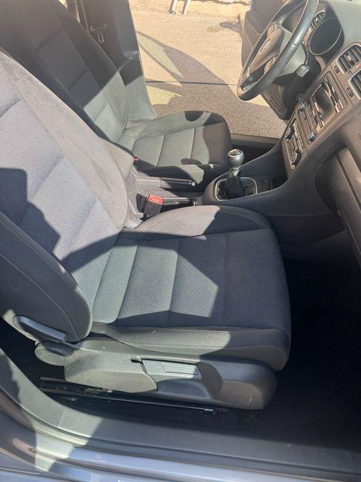 Vând Golf 6 (style)