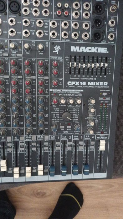 Mixer Makie 16 canale