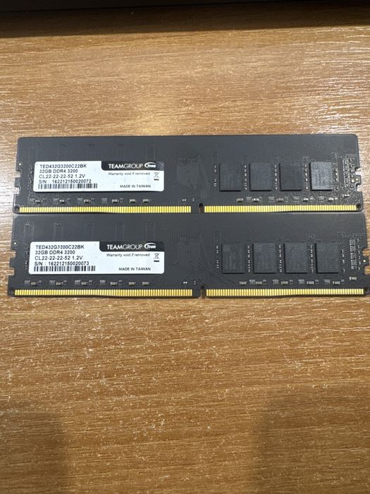 ОЗУ ddr4  64гб 2 плашки по 32гб