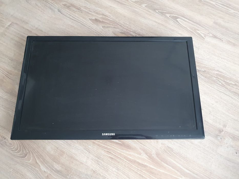 Телевизор Samsung UE26D4003BW