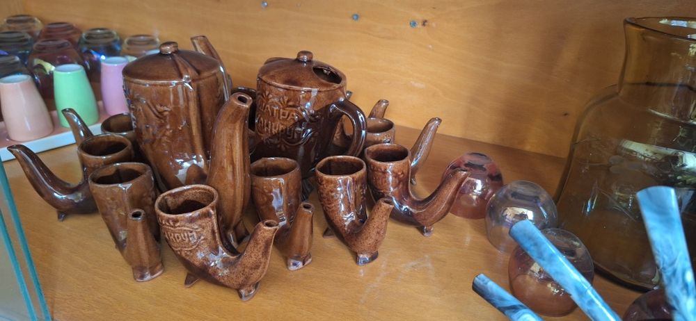 Порцеланов сервиз    .