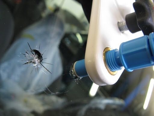 Ремонт Автостекол ( лобовых стекол ) любой сложности.