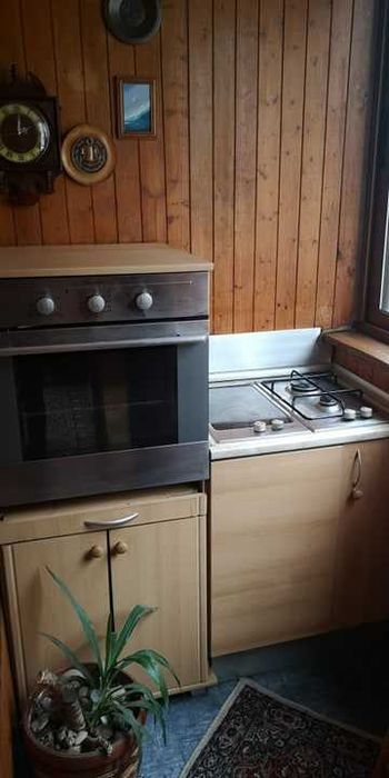 Дава се под наем Тристаен апартамент в Бургас, Център - 90 кв.м за 225 € - Снимка #15