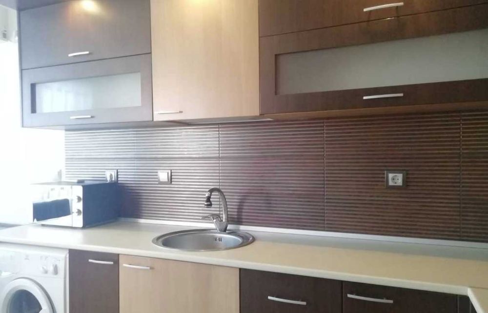 Дава се под наем Двустаен апартамент в Бургас, Меден рудник - зона А - 74 кв.м за 175 € - Снимка #2