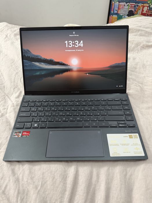 Asus zenbook Um425Q SSD:512gb ryzen 5