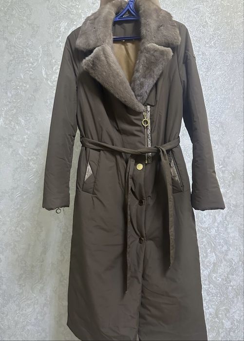 Куртка от бренда rafaello