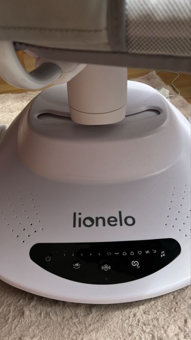Бебешка люлка 2 в 1 с кош Lionelo Bella, 5 режима на люлеене, нощен режим, автоматичен старт, 12 мелодии