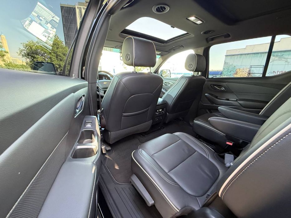 Traverse Premier 2023 год