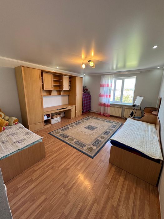 Продам двух этажный коттедж