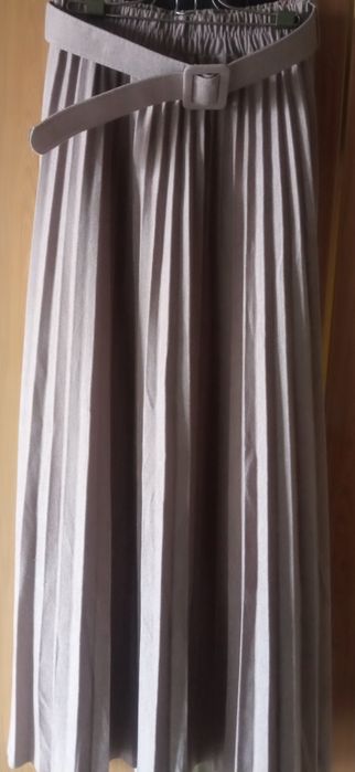 Распродажа!!! Много вещей для девочек и женщин . всё в отличном виде