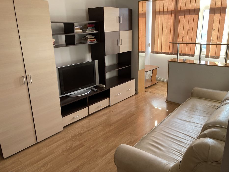 Inchiriez apartament 2 camere