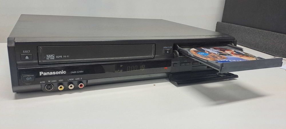 Panasonic DMR-EZ49V HDMI Combo VHS DVD Rec Telec pt Amplificator