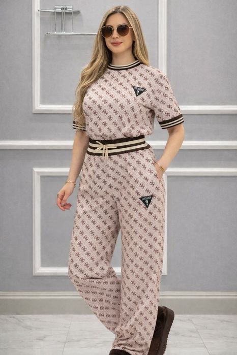 Compleu  mamă -fica