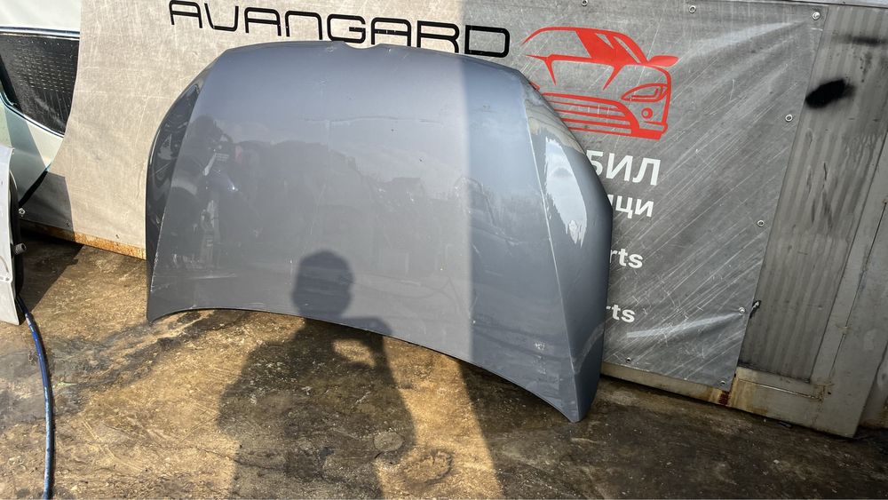 2 броя капак VW Touran,Caddy 2 2011-