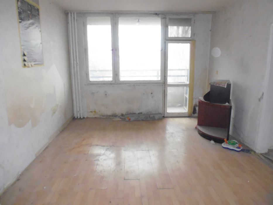 Тристаен апартамент за продажба в ж.к. Люлин 3, гр.София