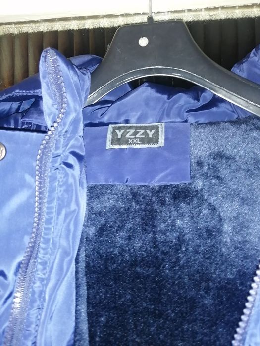 Geaca fâș de iarna noua cu gluga- dama, mărimea Xxl, culoare blomarin